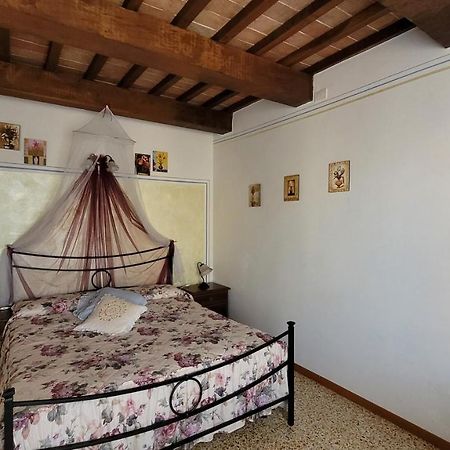 Finestra Sulla Val D'Orcia Apartman San Quirico dʼOrcia Kültér fotó